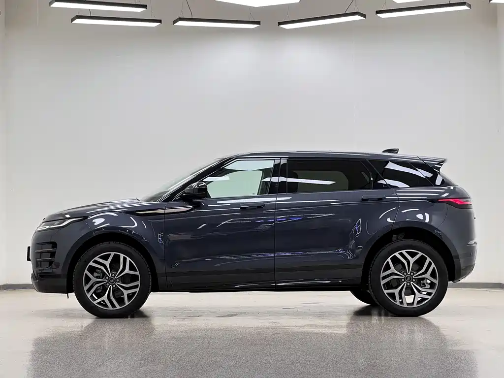 Land Rover Range Rover Evoque L SE 2026 - thumbnail 7