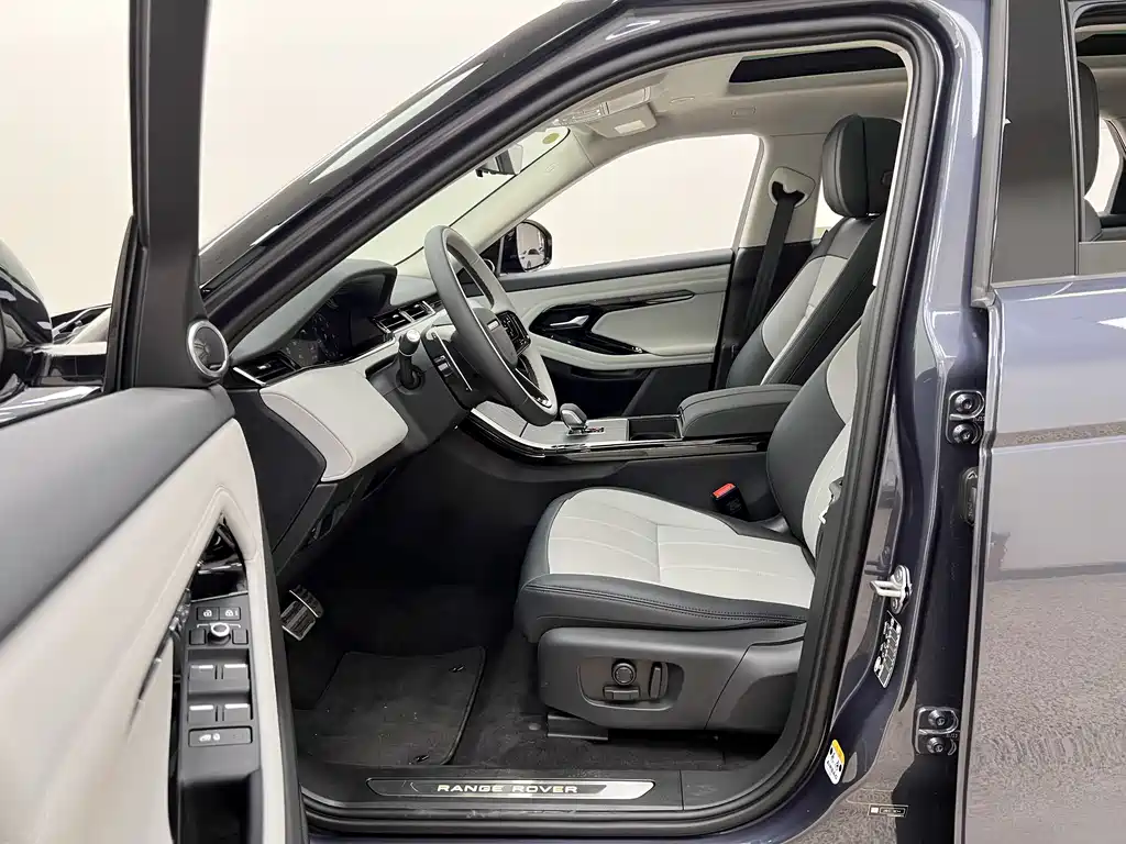 Land Rover Range Rover Evoque L SE 2026 - thumbnail 9