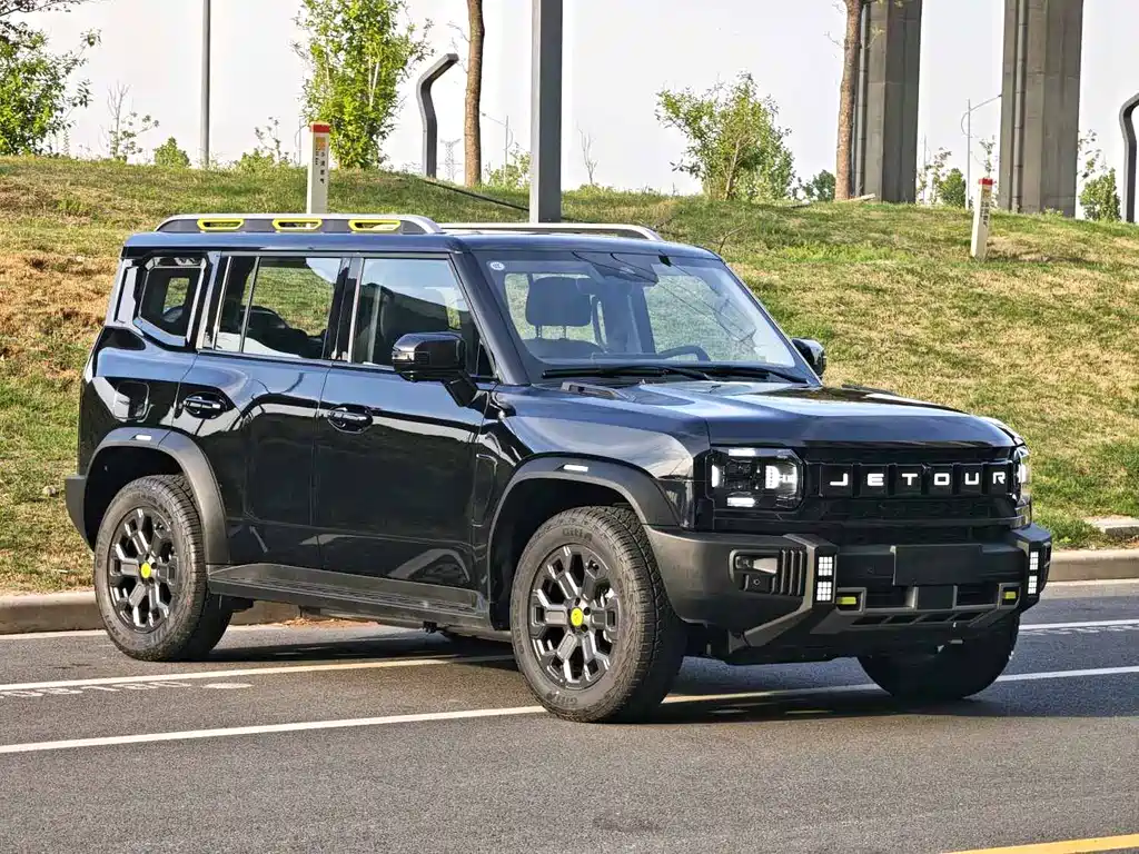 Jetour Shanhai Jetour Traveler C-DM 206KM AWD Mountain Edition 2026 - thumbnail 3