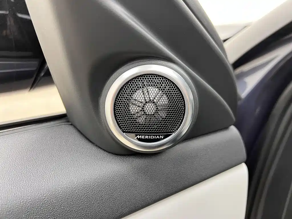Land Rover Range Rover Evoque L SE 2026 - thumbnail 24