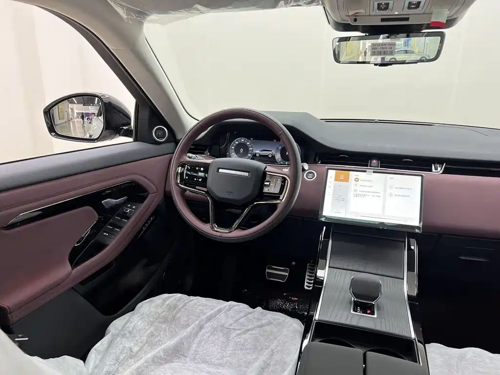 Land Rover Range Rover Evoque L SE 2026 - thumbnail 13