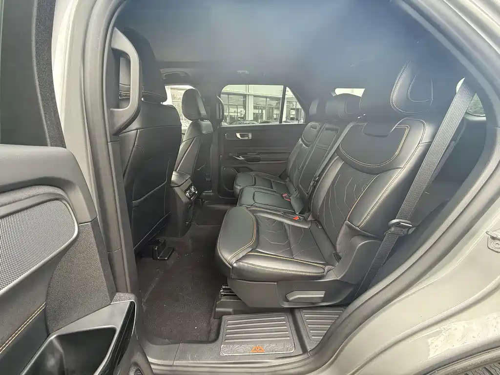 Ford Explorer 2025 2.3T EcoBoost Kunlun Edition 5-Seater 2026 - thumbnail 8