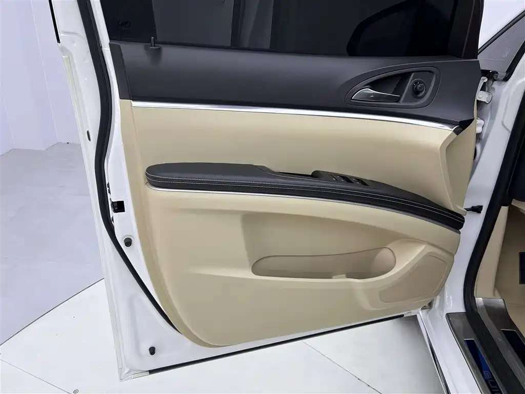 Buick Buick GL8 2023 Facelift Land Business Class Luxury 2023 - thumbnail 17