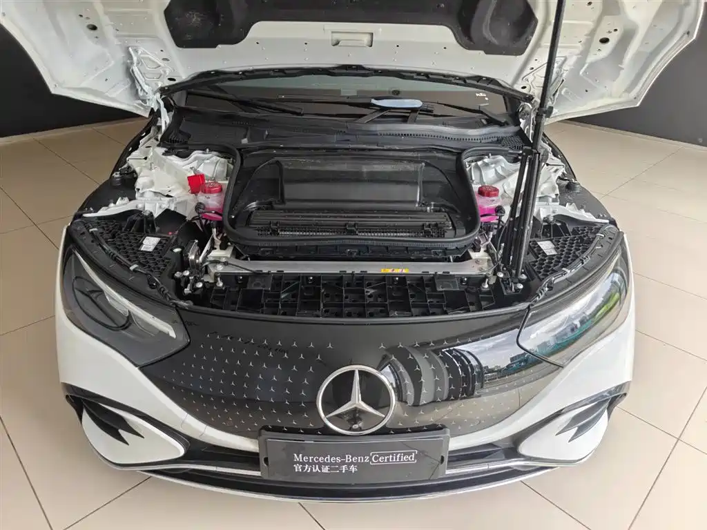 Mercedes-Benz Mercedes-Benz EQE 500 4MATIC 2025 - thumbnail 11