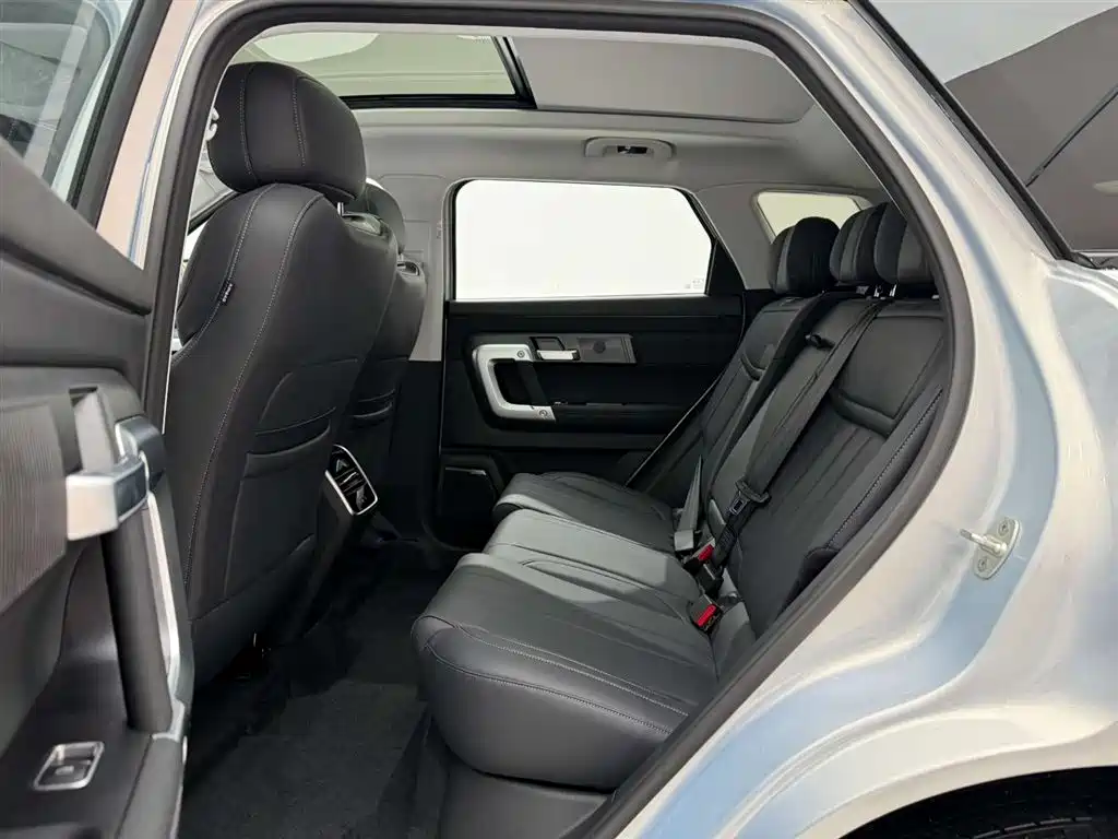 Chery Chery Tiggo 7 C-DM 2025 1.5T 120KM Jin 2026 - thumbnail 17