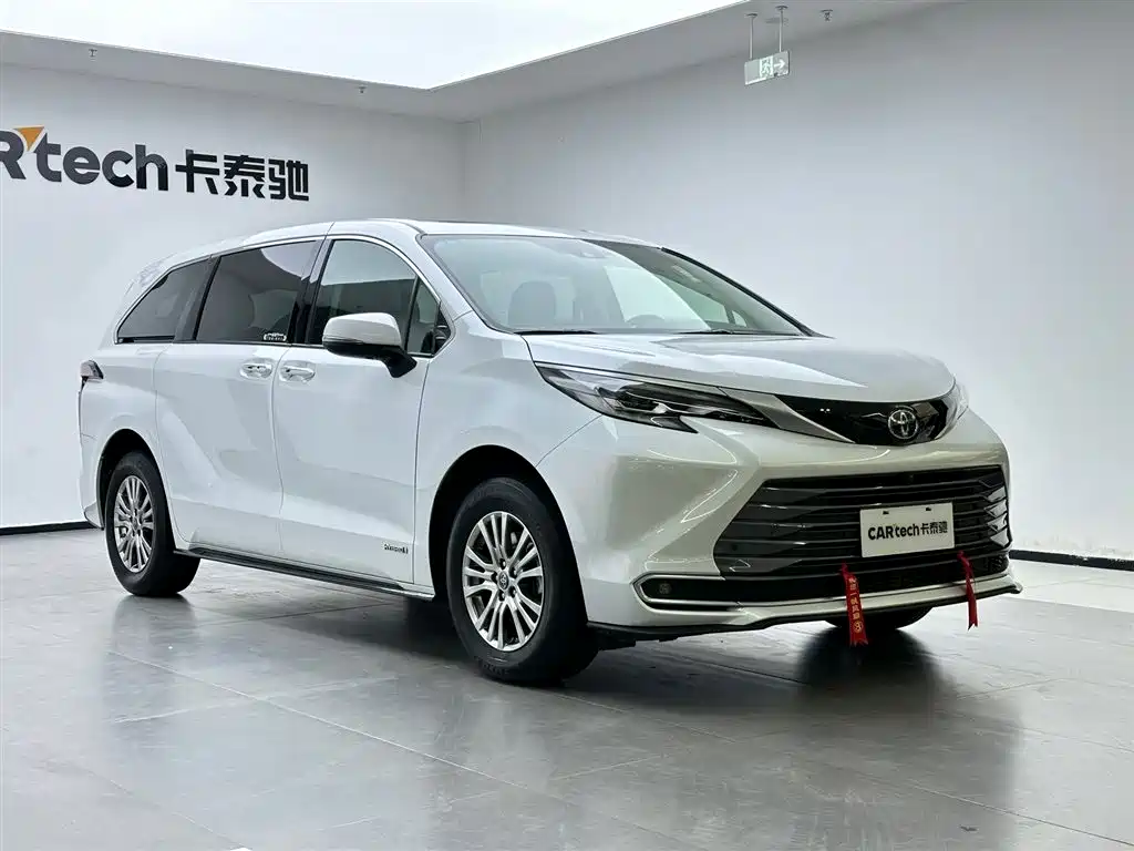 Toyota Toyota Sienna 2021 2.5L Hybrid Luxury Edition 2023 - thumbnail 2