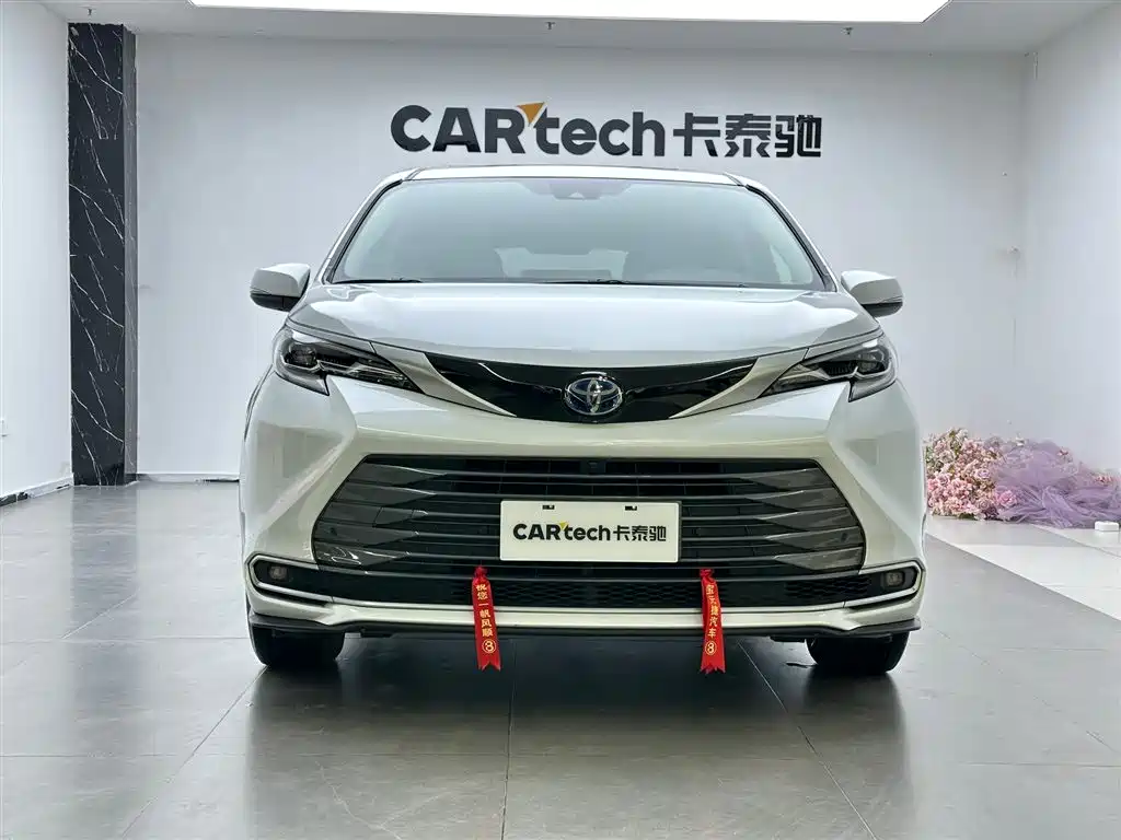 Toyota Toyota Sienna 2021 2.5L Hybrid Luxury Edition 2023 - thumbnail 3
