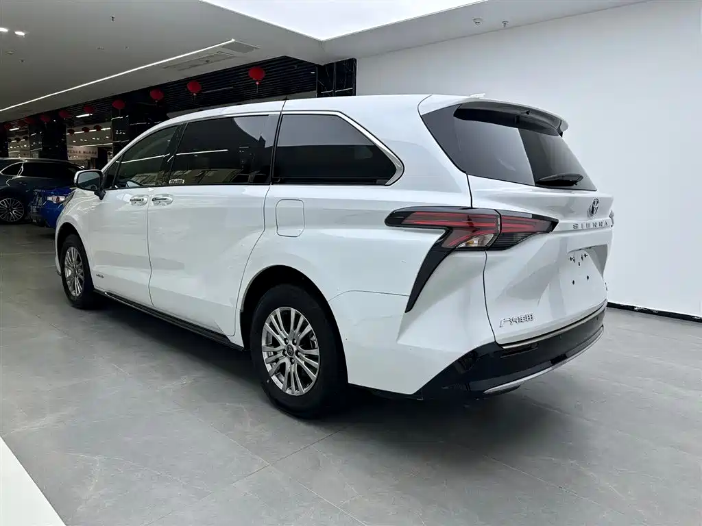 Toyota Toyota Sienna 2021 2.5L Hybrid Luxury Edition 2023 - thumbnail 7