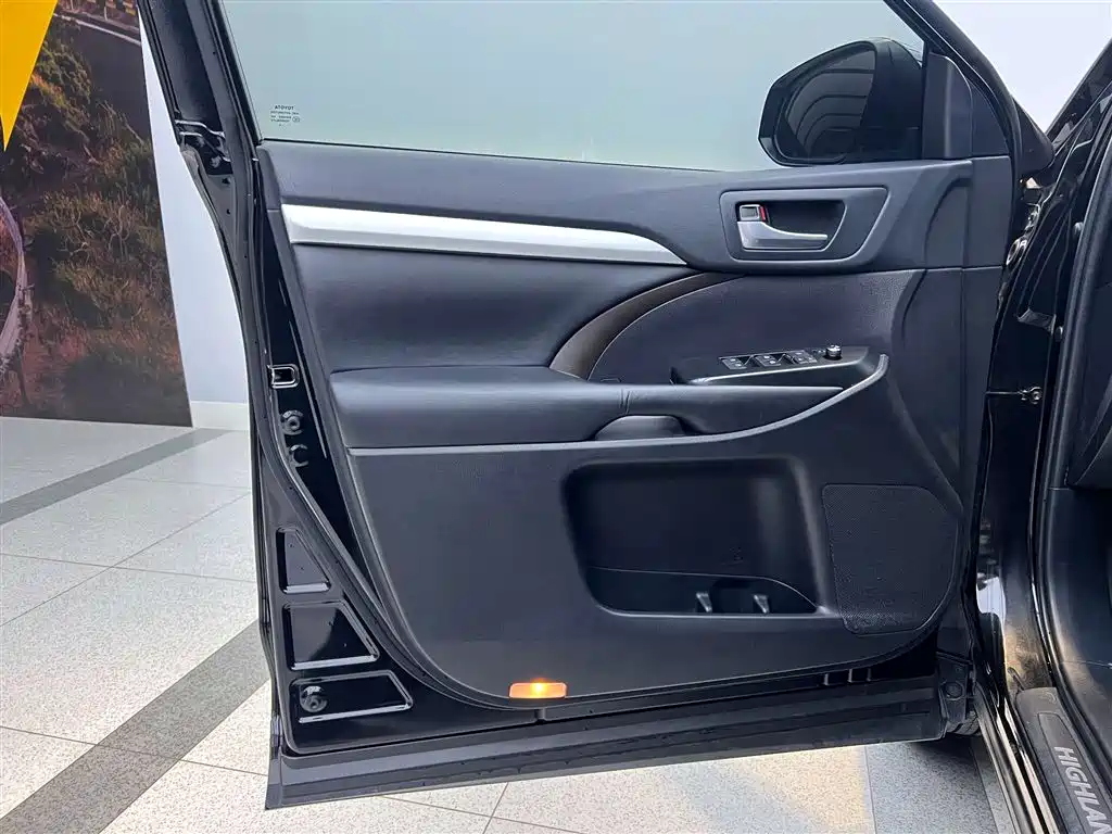 Toyota Highlander 2020 2.0T AWD Million Edition 7-Seater 2021 - thumbnail 13