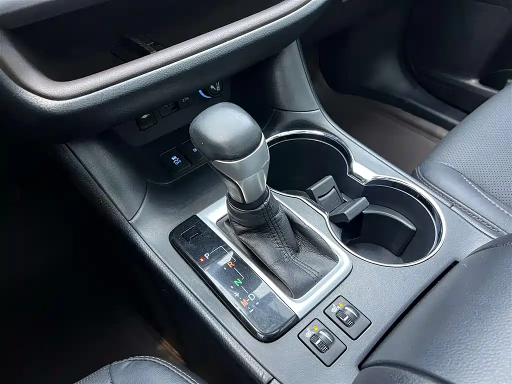 Toyota Highlander 2020 2.0T AWD Million Edition 7-Seater 2021 - thumbnail 17