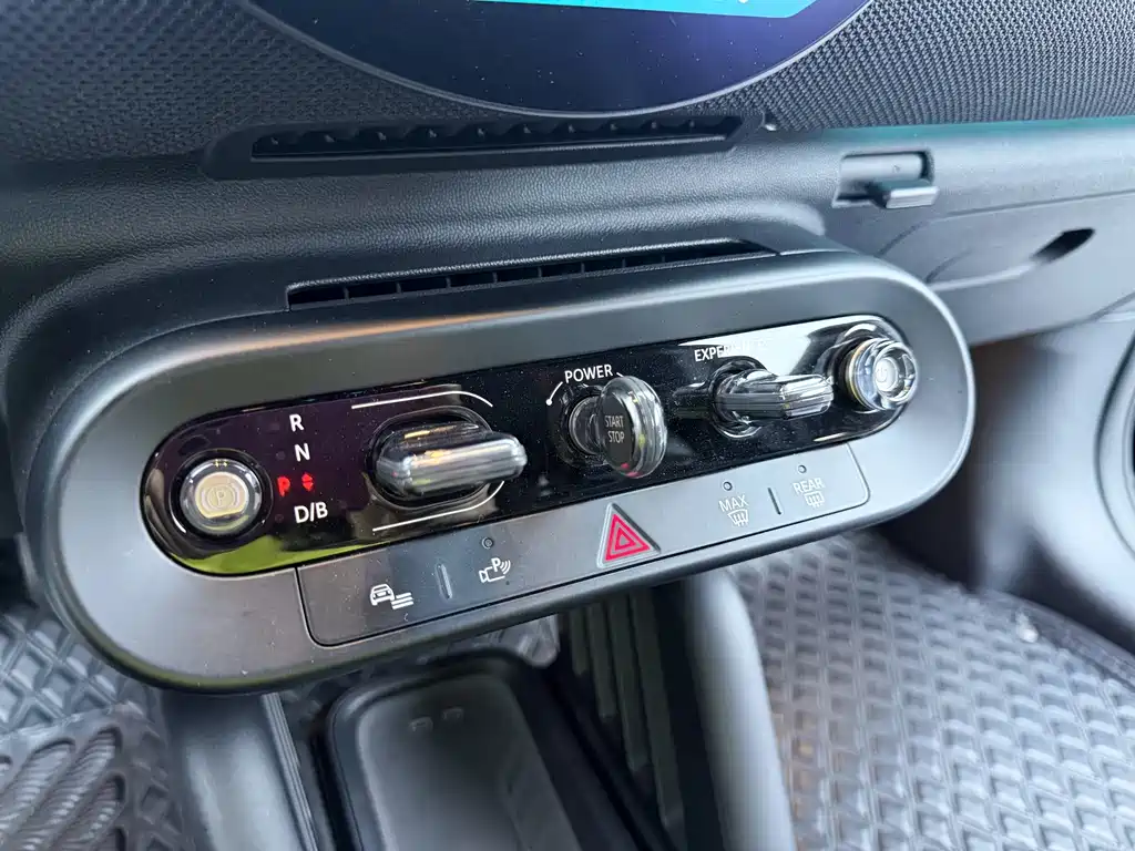 MINI MINI COOPER SE 2024 - thumbnail 14
