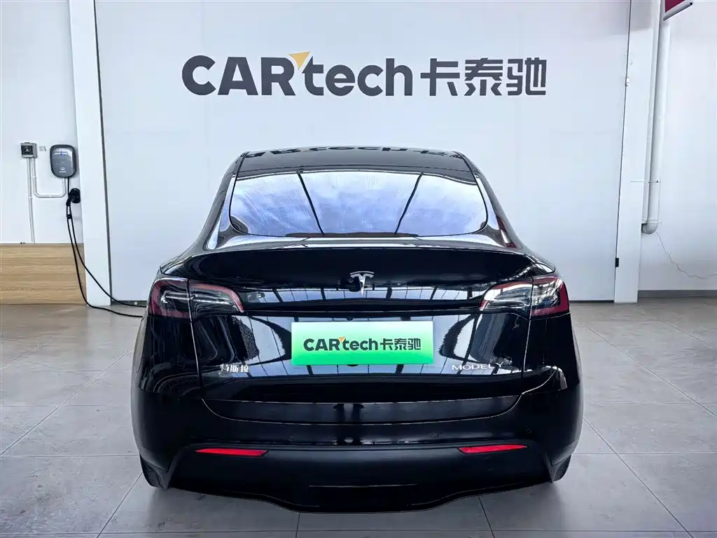 Tesla Model Y 2022 Rear-Wheel Drive 2023 - thumbnail 4