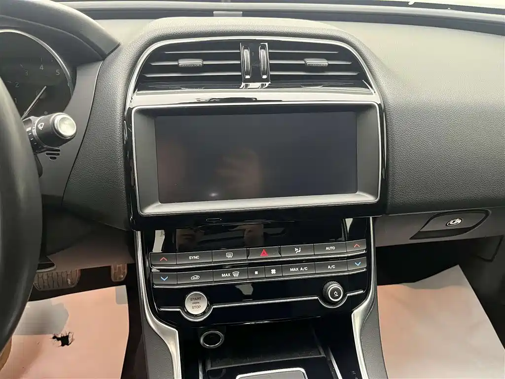Jaguar Jaguar XEL 2019 2.0T 200PS Elite Edition 2019 - thumbnail 16