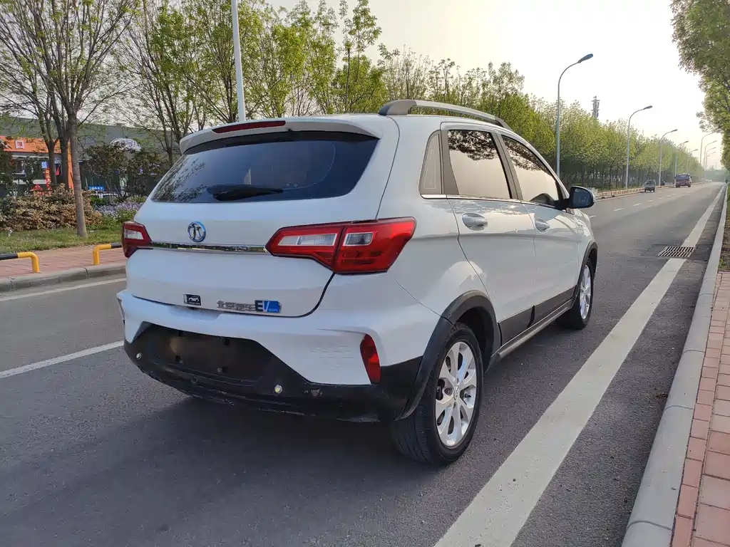 BAIC New Energy BAIC New Energy EC5 2019 Xinshang Edition 2020 - thumbnail 4