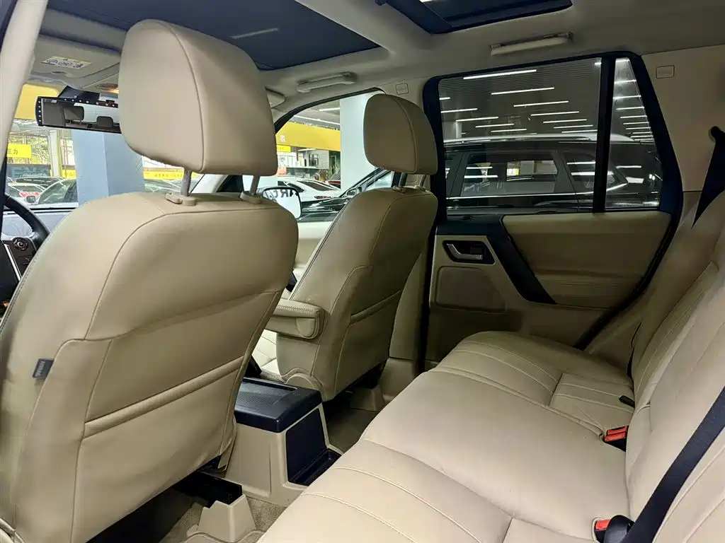 Land Rover Land Rover Freelander 2 2013 2.0T Si4 SE Gasoline Version 2013 - thumbnail 11