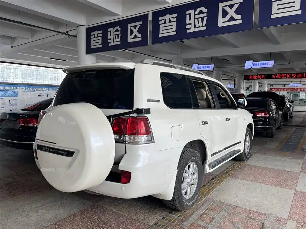 Toyota Toyota Land Cruiser 2011 4.0L Automatic 2011 - thumbnail 4