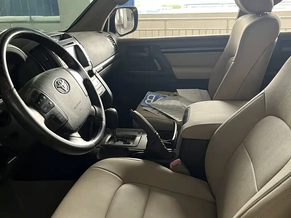 Toyota Toyota Land Cruiser 2011 4.0L Automatic 2011 - thumbnail 9