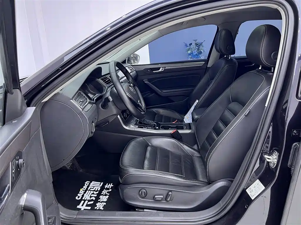 Volkswagen Volkswagen Passat 2017 330TSI DSG Zunrong Edition 2017 - thumbnail 18
