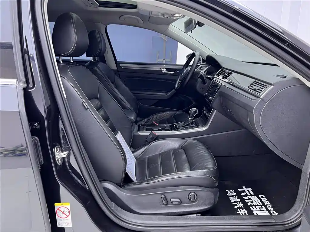 Volkswagen Volkswagen Passat 2017 330TSI DSG Zunrong Edition 2017 - thumbnail 19