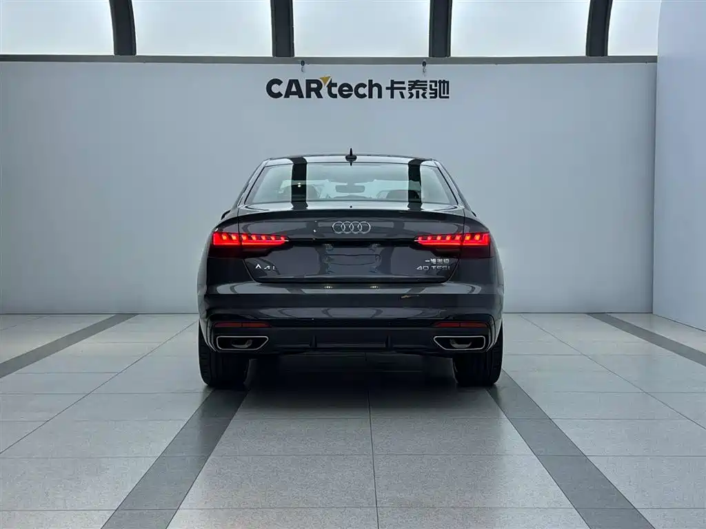 Audi Audi A4L 2025 2 Million Edition 40 TFSI Fashion Dynamic 2026 - thumbnail 2