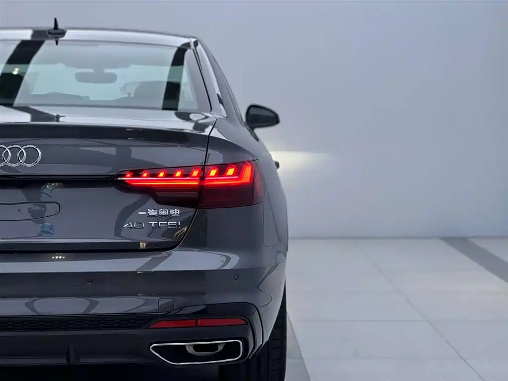 Audi Audi A4L 2025 2 Million Edition 40 TFSI Fashion Dynamic 2026 - thumbnail 5