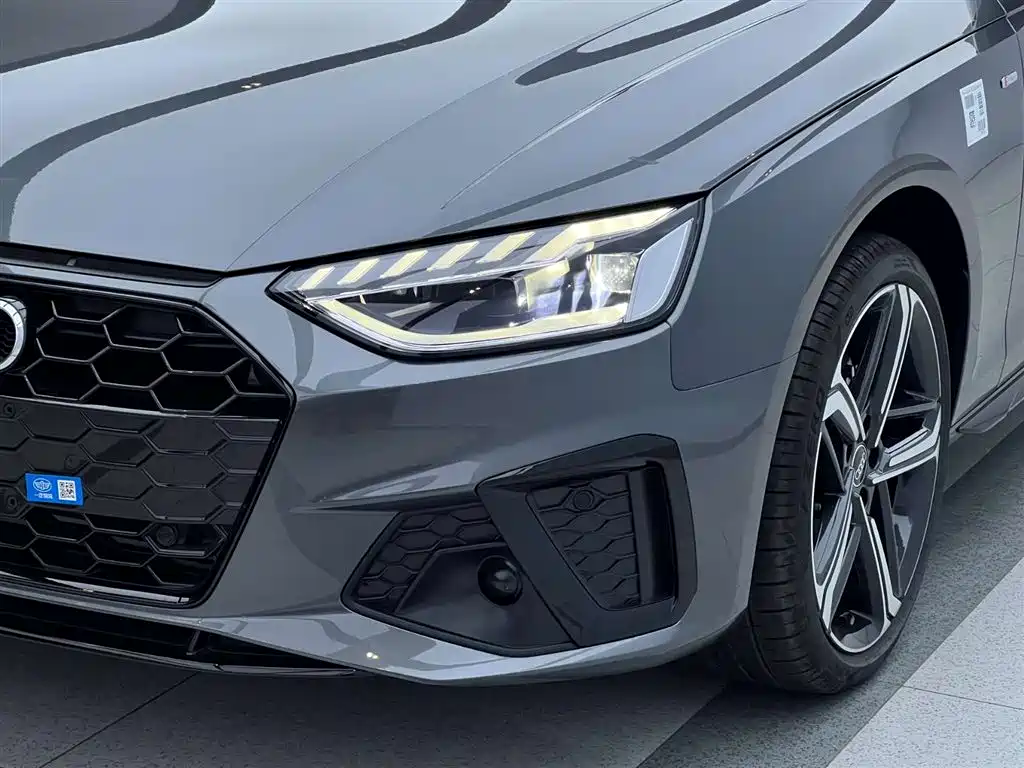Audi Audi A4L 2025 2 Million Edition 40 TFSI Fashion Dynamic 2026 - thumbnail 6