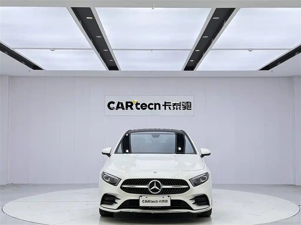Mercedes-Benz Mercedes-Benz A-Class 2020 Facelift A 200 L Sport Sedan Fashion Edition 2020 - thumbnail 3