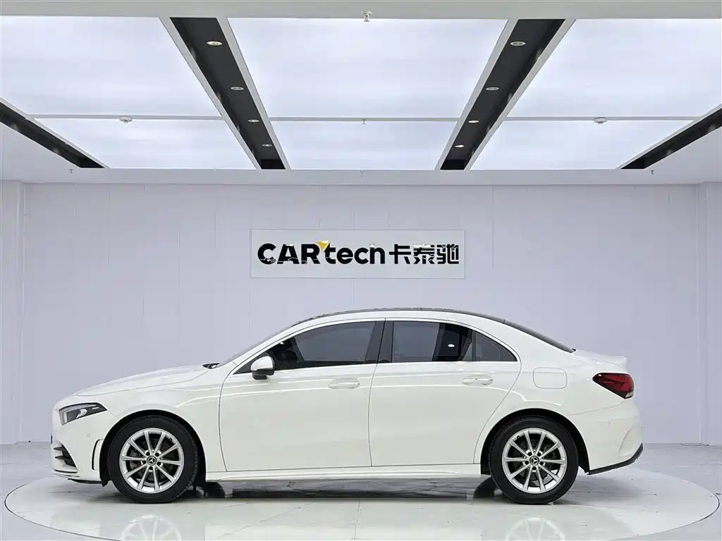 Mercedes-Benz Mercedes-Benz A-Class 2020 Facelift A 200 L Sport Sedan Fashion Edition 2020 - thumbnail 8