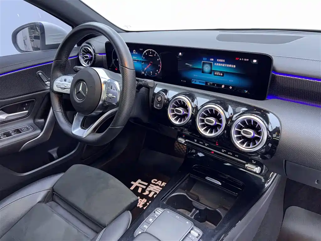 Mercedes-Benz Mercedes-Benz A-Class 2020 Facelift A 200 L Sport Sedan Fashion Edition 2020 - thumbnail 14