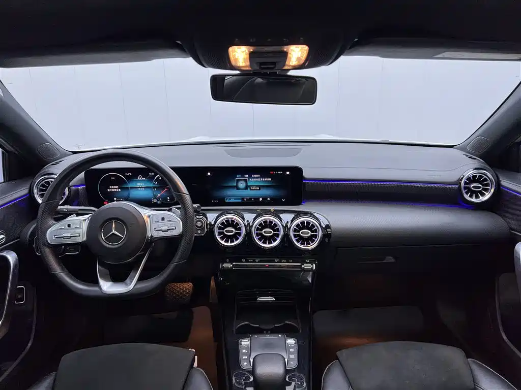 Mercedes-Benz Mercedes-Benz A-Class 2020 Facelift A 200 L Sport Sedan Fashion Edition 2020 - thumbnail 24