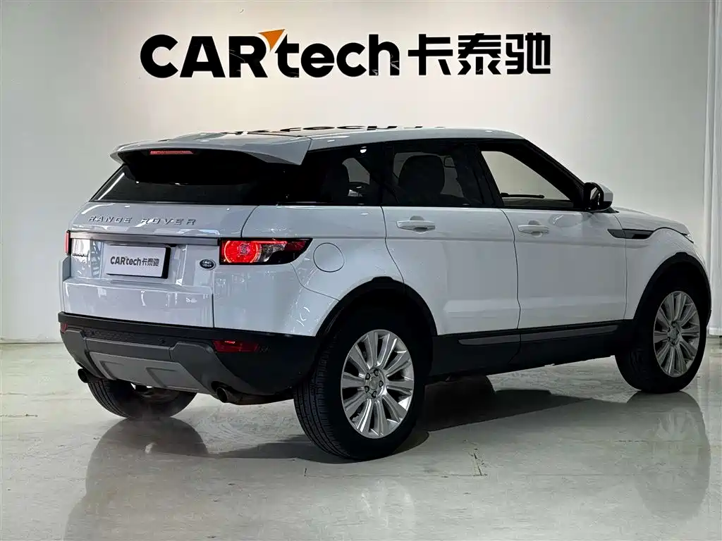Land Rover Land Rover Range Rover Evoque 2015 2.0T 5-door SE 2015 - thumbnail 4