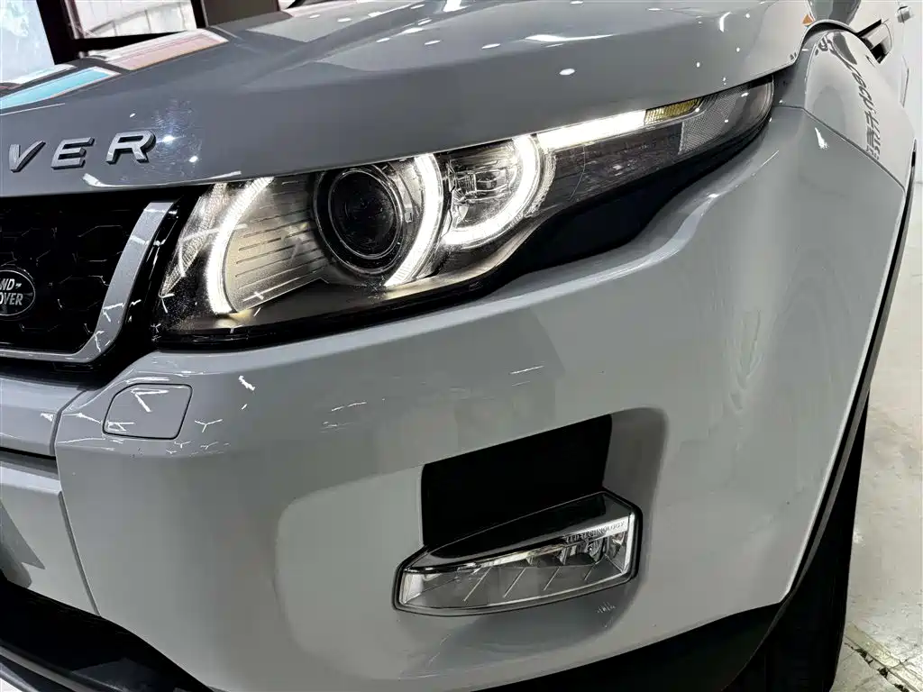 Land Rover Land Rover Range Rover Evoque 2015 2.0T 5-door SE 2015 - thumbnail 8