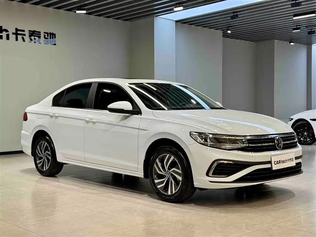 Volkswagen Bora 2025 Facelift 200TSI DSG Yuexing Navigation Edition 2025 - thumbnail 2