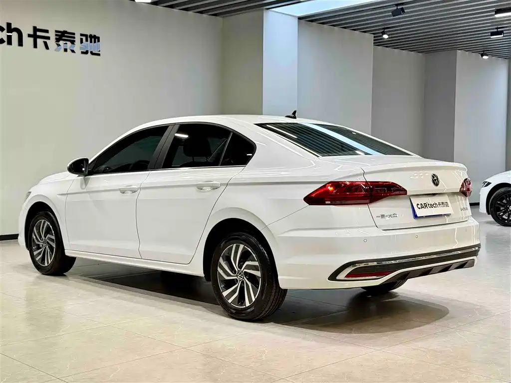 Volkswagen Bora 2025 Facelift 200TSI DSG Yuexing Navigation Edition 2025 - thumbnail 6