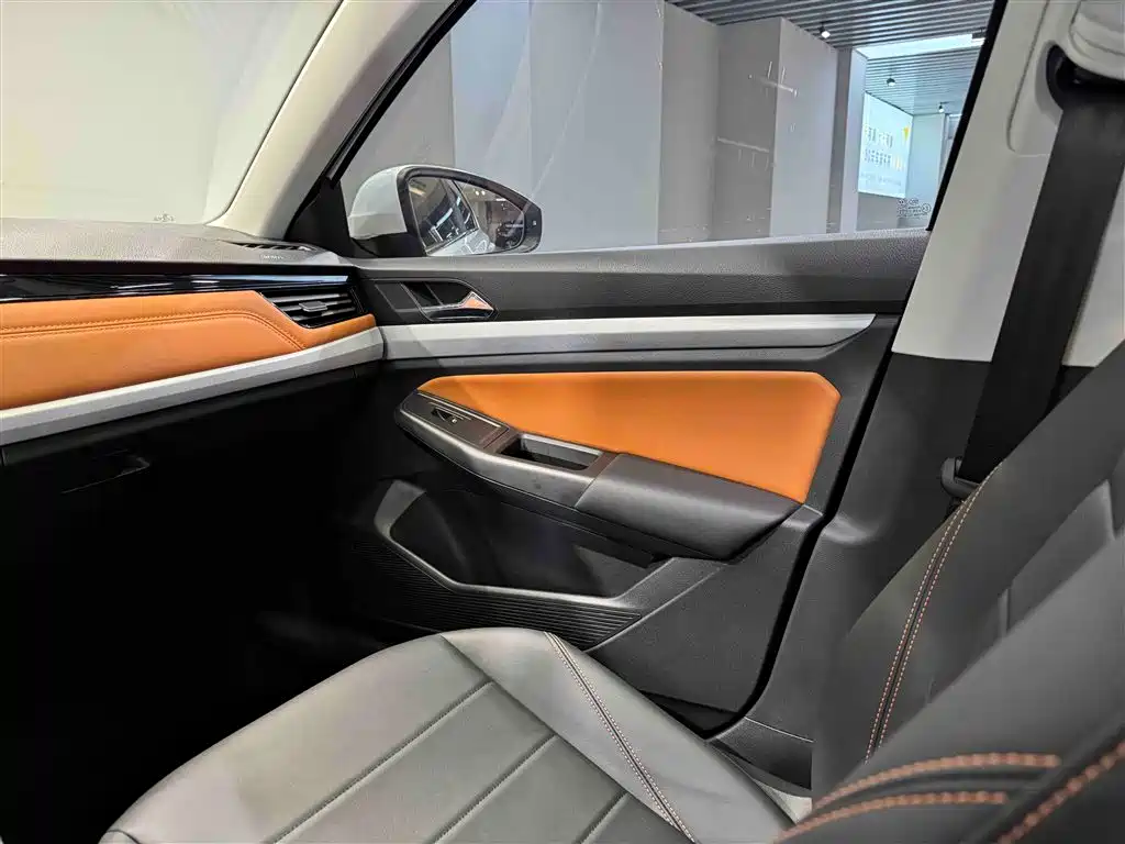 Volkswagen Bora 2025 Facelift 200TSI DSG Yuexing Navigation Edition 2025 - thumbnail 25