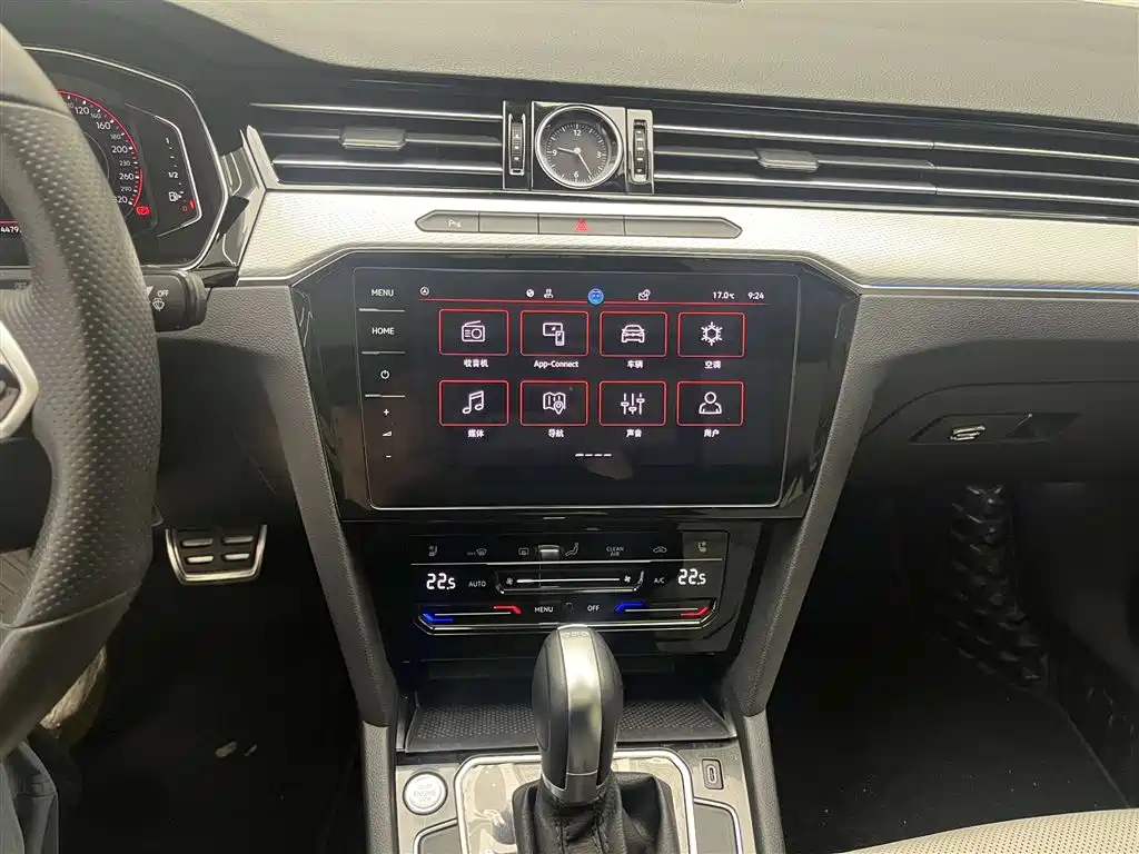 Volkswagen Magotan 2023 2 Million Commemorative Edition 330TSI DSG Luxury 2023 - thumbnail 16