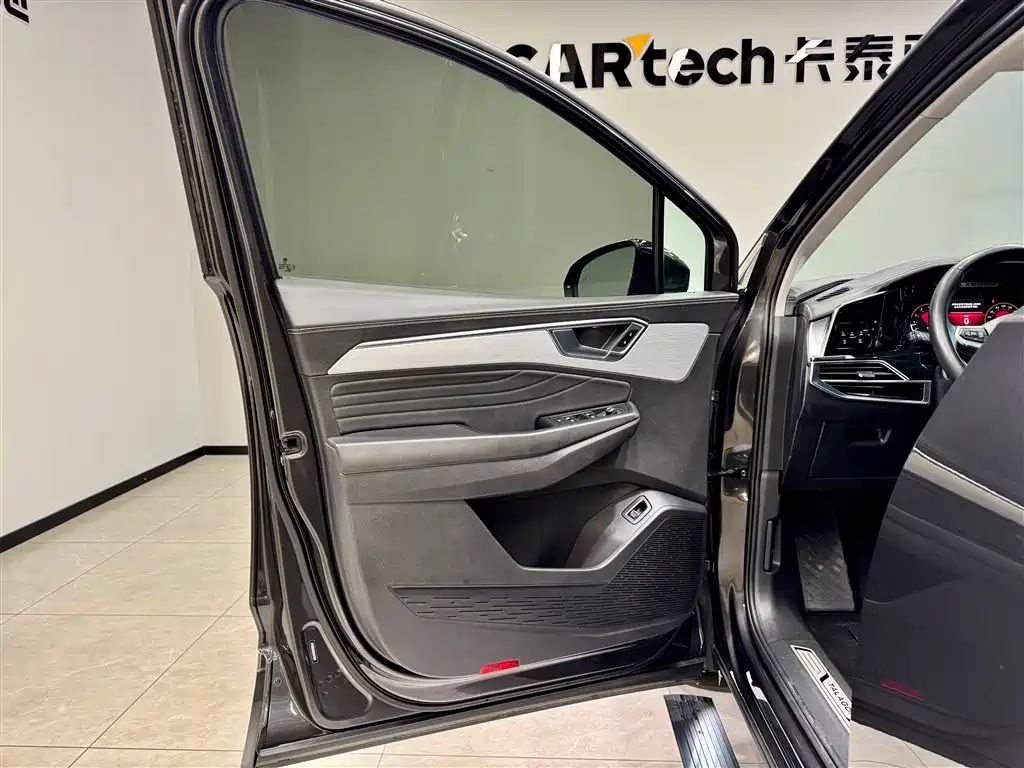 Volkswagen Volkswagen Talagon 2022 380TSI AWD Luxury Edition Pro 6-Seater 2023 - thumbnail 17