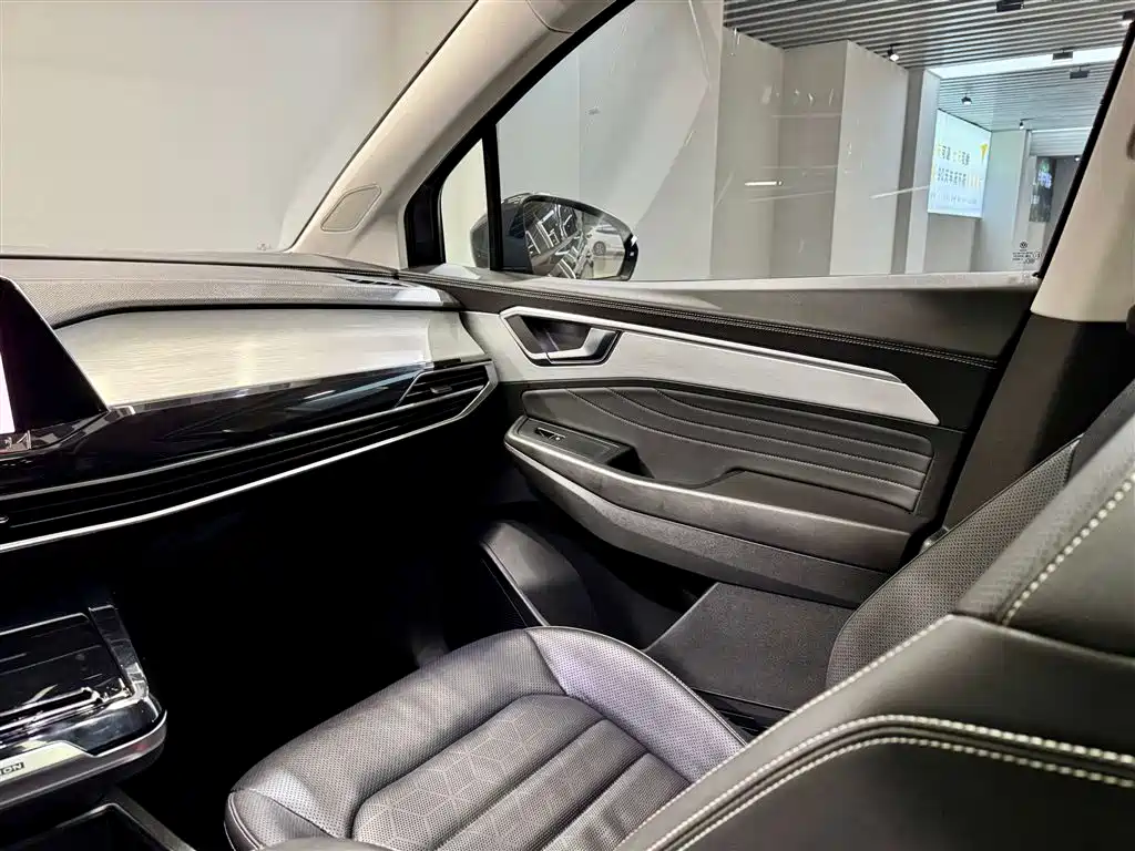Volkswagen Volkswagen Talagon 2022 380TSI AWD Luxury Edition Pro 6-Seater 2023 - thumbnail 26