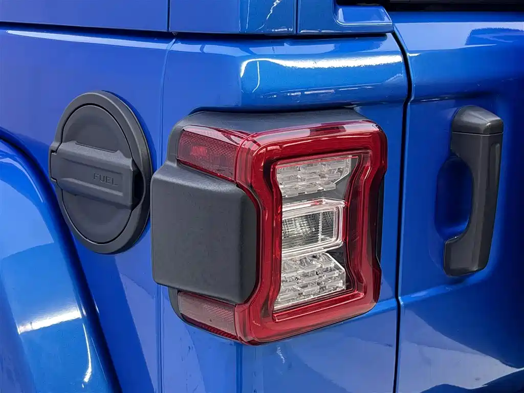 Jeep Jeep Wrangler 2022 2.0T High Altitude Four-Door Edition 2023 - thumbnail 10