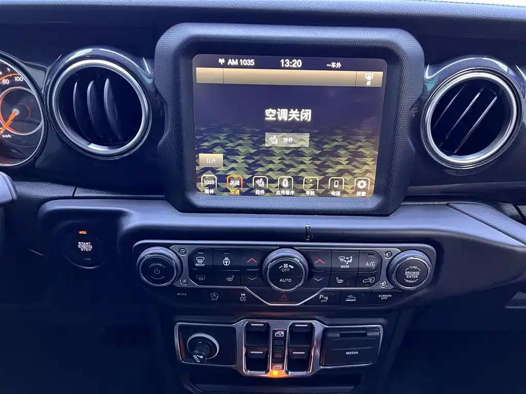 Jeep Jeep Wrangler 2022 2.0T High Altitude Four-Door Edition 2023 - thumbnail 22