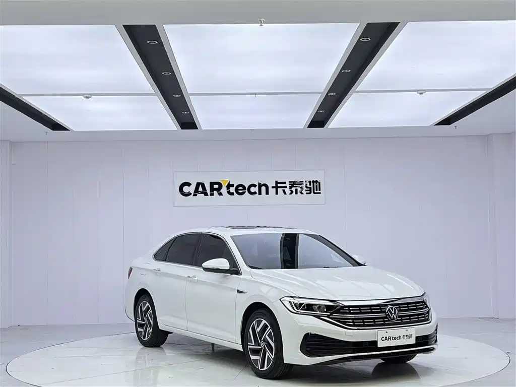 Volkswagen Volkswagen Sagitar 2023 300TSI DSG Beyond Edition 2023 - thumbnail 2
