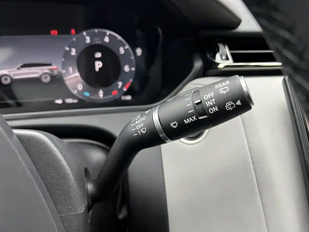 Land Rover Range Rover Velar 2024 Dynamic SE 2024 - thumbnail 17