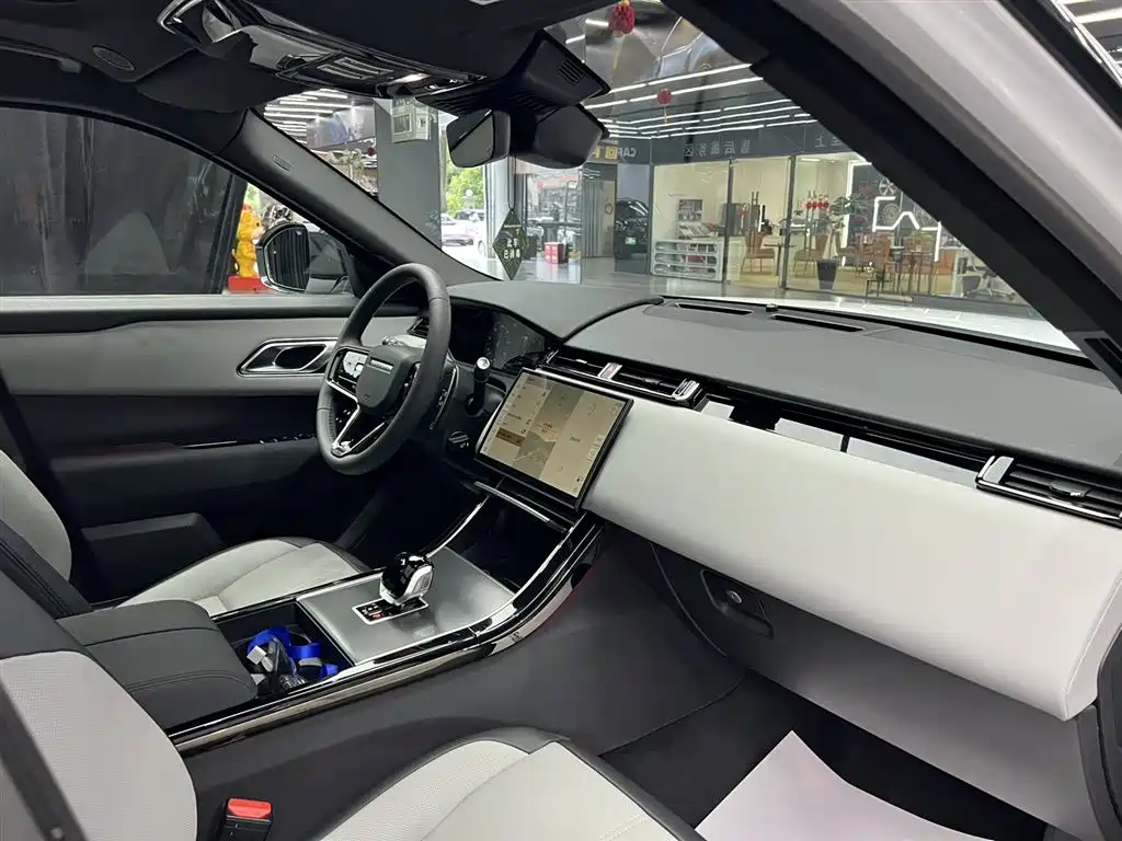 Land Rover Range Rover Velar 2024 Dynamic SE 2024 - thumbnail 26