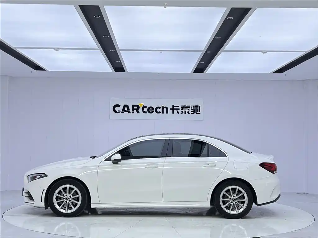 Mercedes-Benz Mercedes-Benz A-Class 2020 A 200 L Sport Sedan 2022 - thumbnail 8
