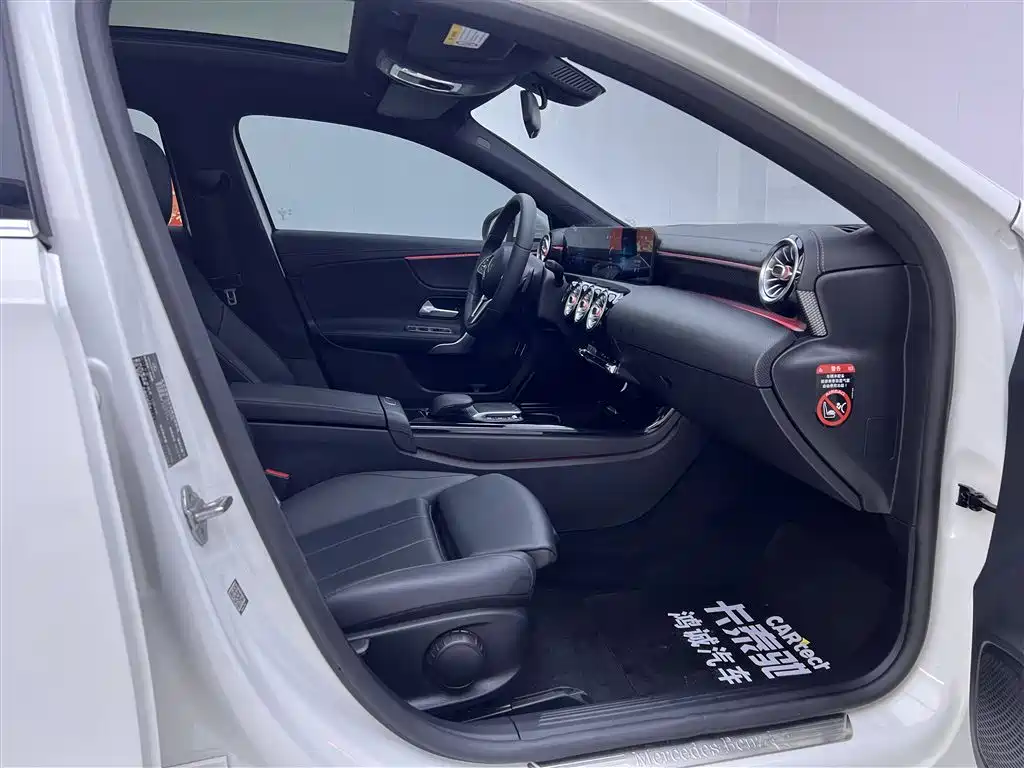 Mercedes-Benz Mercedes-Benz A-Class 2020 A 200 L Sport Sedan 2022 - thumbnail 19