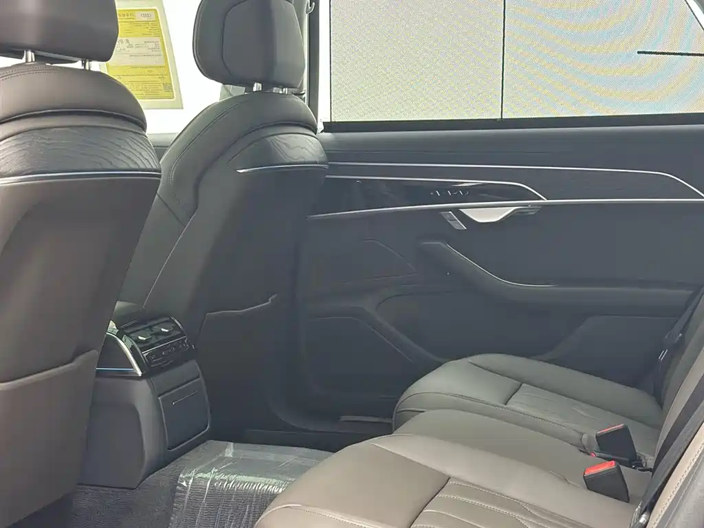 Audi Audi A8L 50 TFSI quattro 2026 - thumbnail 7