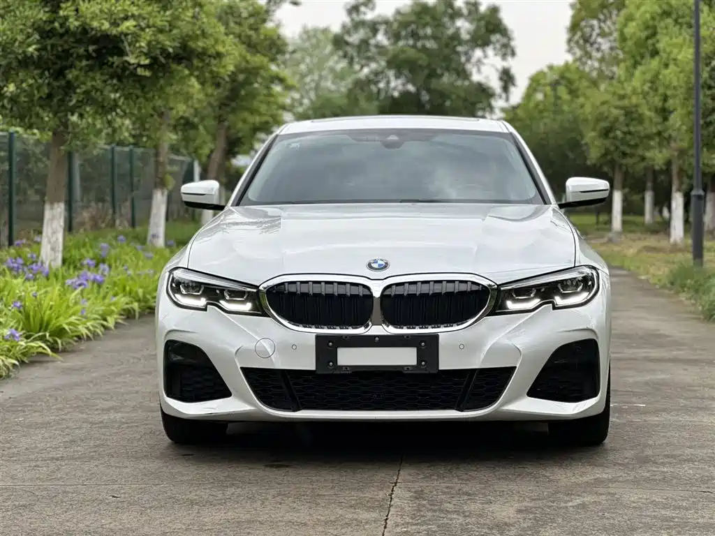 BMW BMW 3 Series 2022 Facelift 325Li M Sport Package 2022 - thumbnail 3