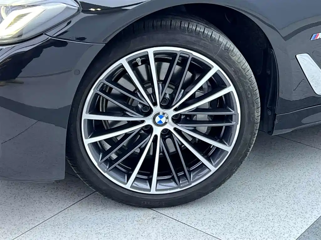 BMW BMW 5 Series 2023 530Li Leading Model M Sport Package 2023 - thumbnail 8