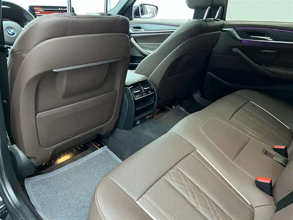 BMW BMW 5 Series 2023 530Li Leading Model M Sport Package 2023 - thumbnail 19