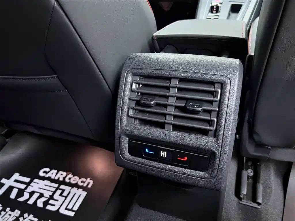 Volkswagen Golf GTI 2023 380TSI DSG GTI 2025 - thumbnail 25